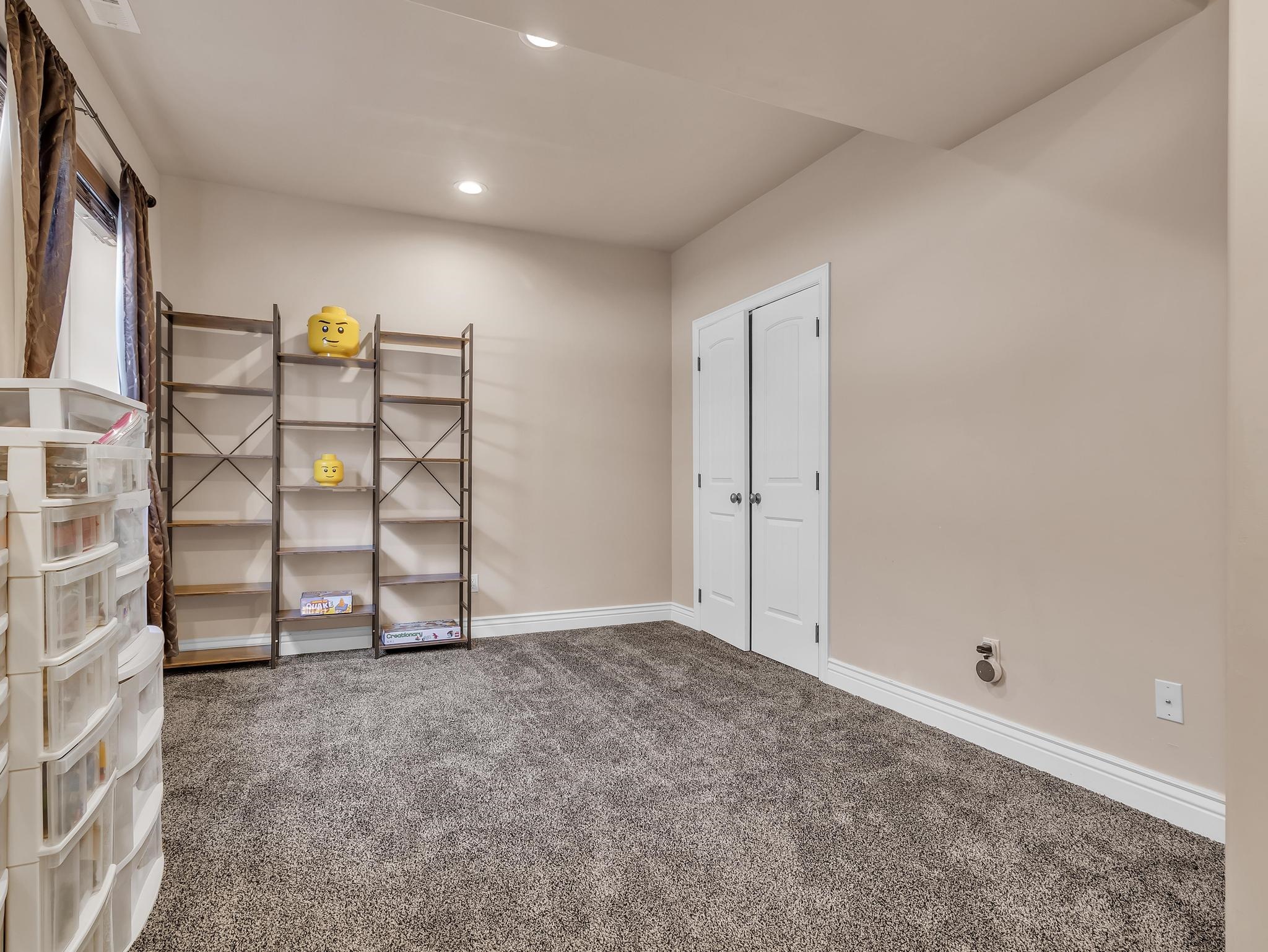 2942 West Camden Brook Way South, Riverton, UT 84065