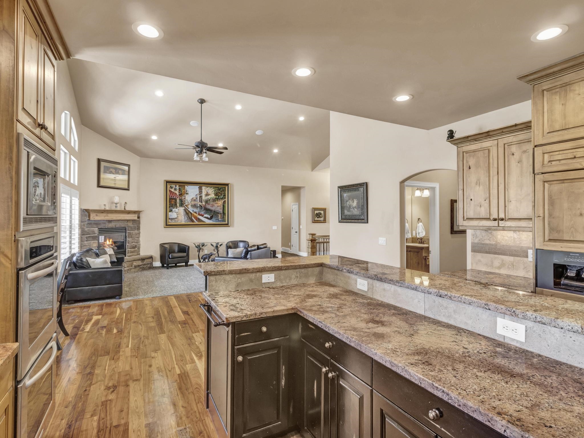 2942 West Camden Brook Way South, Riverton, UT 84065