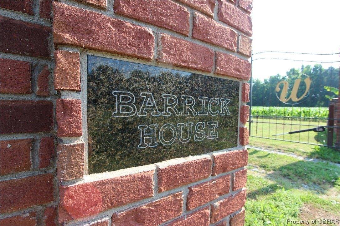 304 Barrick House Lane, Middlesex County, VA 23176