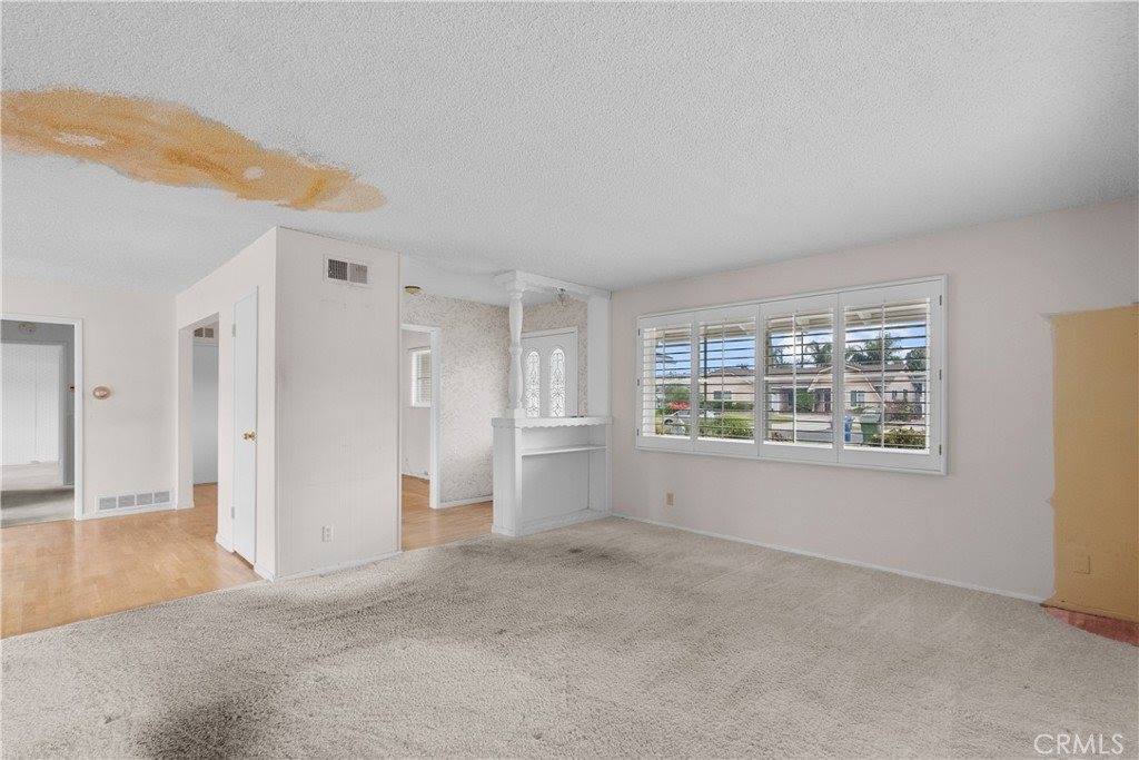 24323 Hartland Street, West Hills, CA 91307