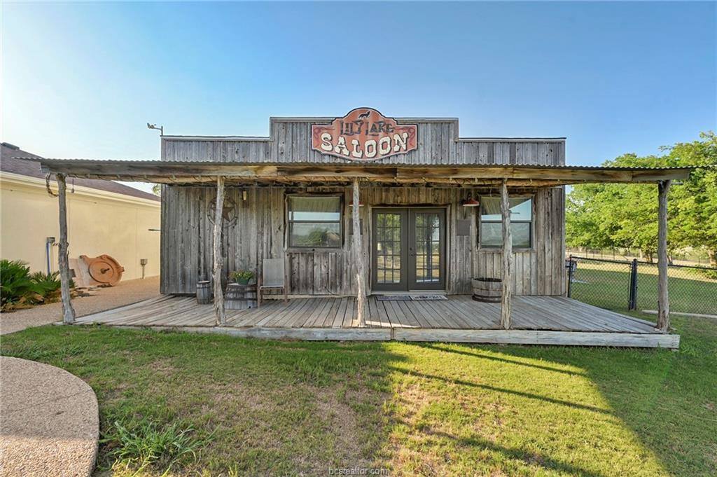 300 CR 433, Lorena, TX 76655