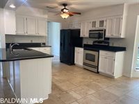 125 Brentwood Drive, Daphne, AL 36526