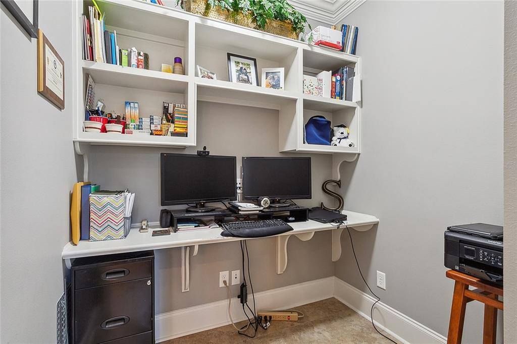 5626 Chamberlain Drive, New Orleans, LA 70122