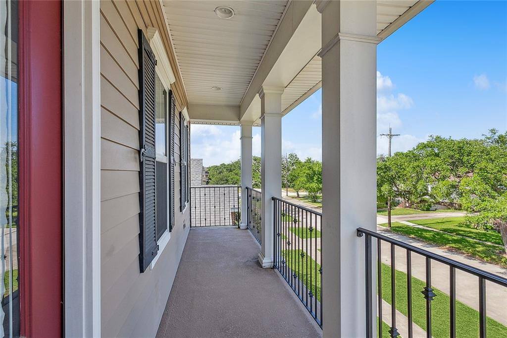 5626 Chamberlain Drive, New Orleans, LA 70122