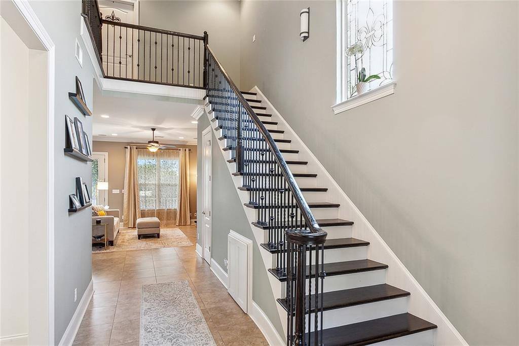 5626 Chamberlain Drive, New Orleans, LA 70122