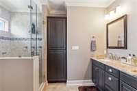 5626 Chamberlain Drive, New Orleans, LA 70122