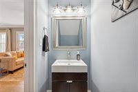 5626 Chamberlain Drive, New Orleans, LA 70122