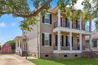 5626 Chamberlain Drive, New Orleans, LA 70122