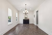 5626 Chamberlain Drive, New Orleans, LA 70122