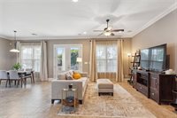 5626 Chamberlain Drive, New Orleans, LA 70122