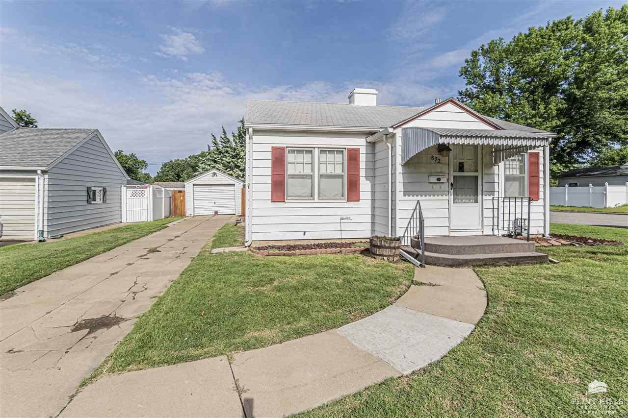 872 S 11th Street, Salina, KS 67401