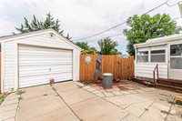 872 S 11th Street, Salina, KS 67401