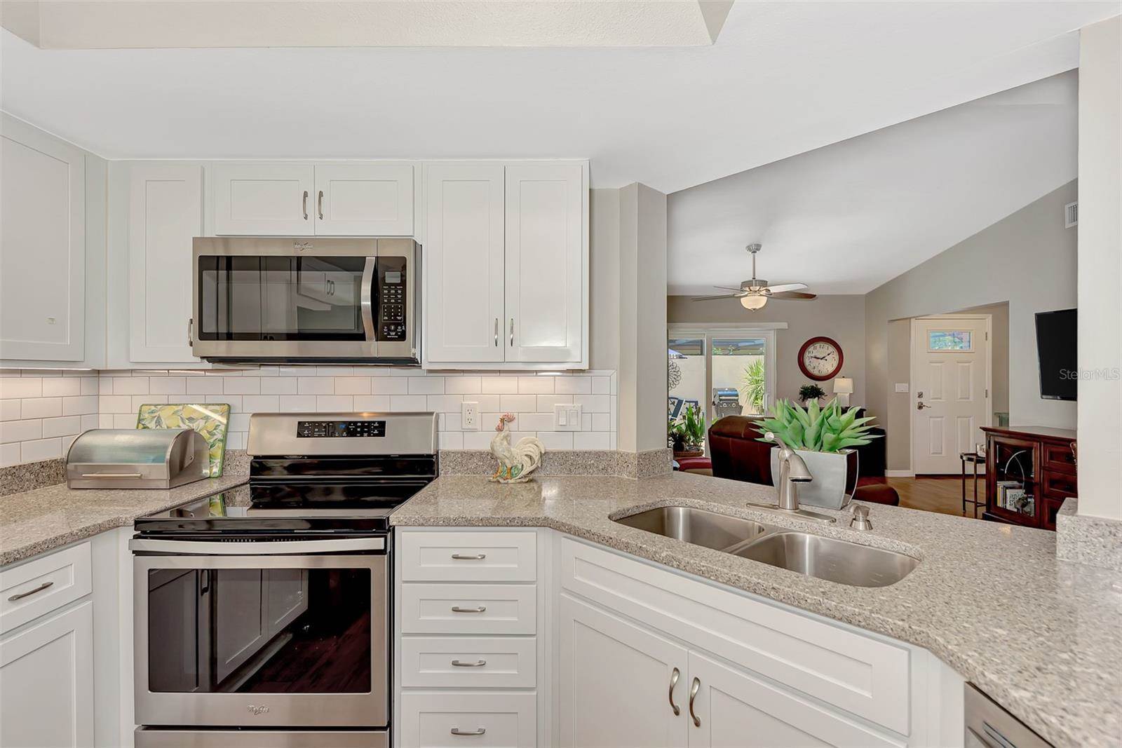 4093 Center Pointe Place, Sarasota, FL 34233