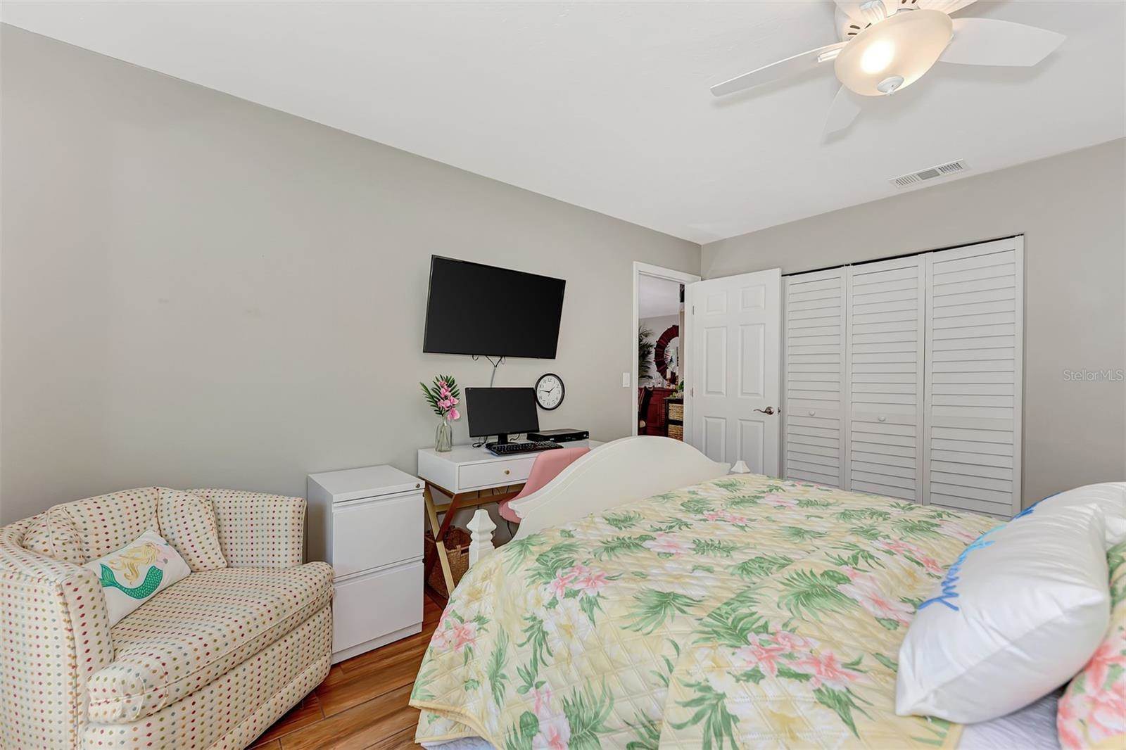 4093 Center Pointe Place, Sarasota, FL 34233