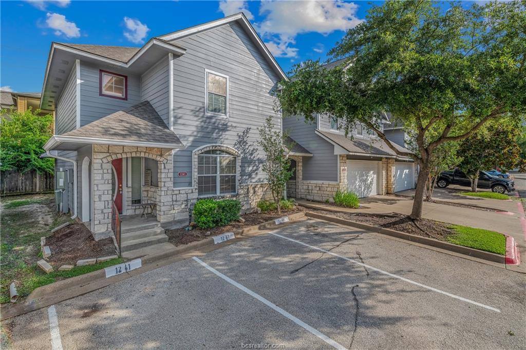 1241 Canyon Creek, College Station, TX 77840