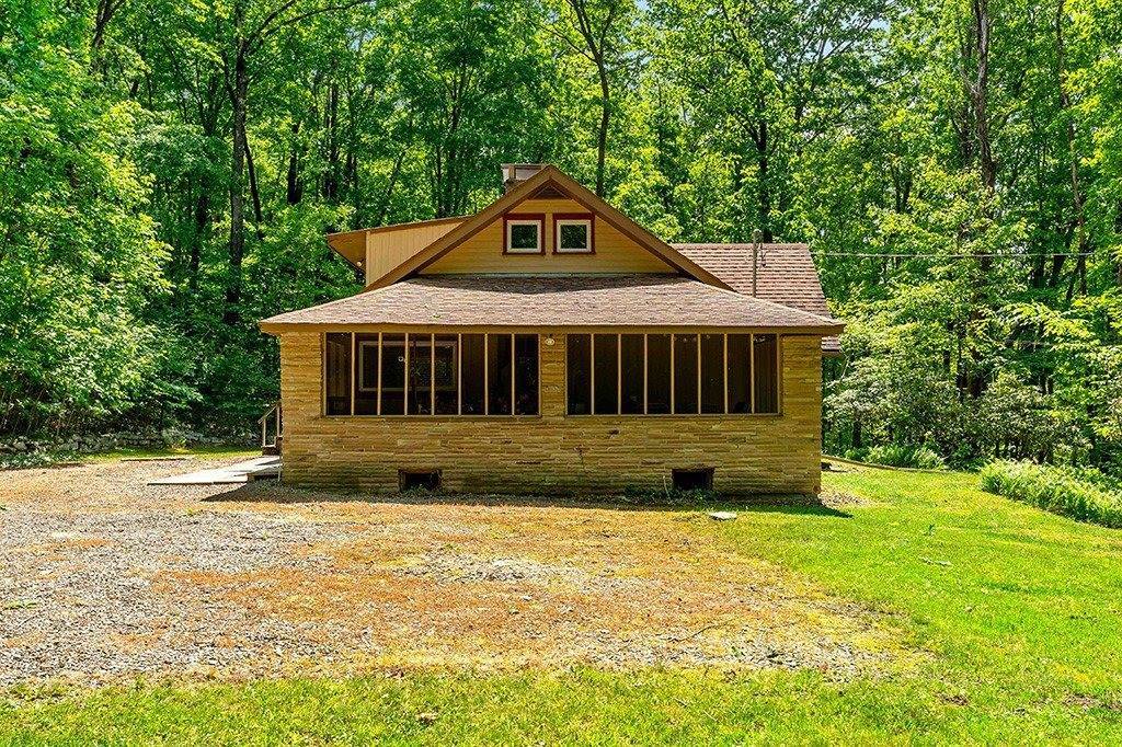 1274 Triple Creek Road, Middlecreek Township, PA 15622