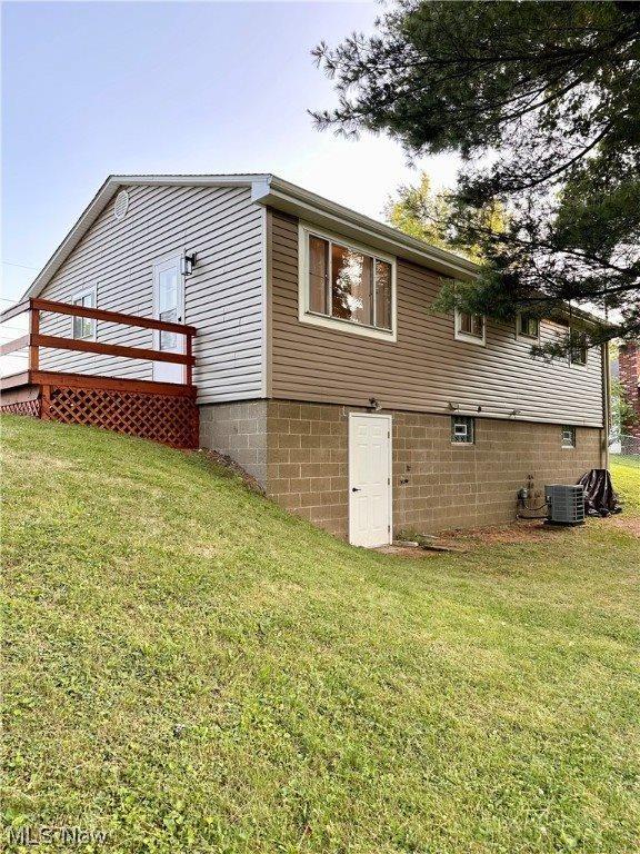 112 Cherry Lane, New Concord, OH 43762