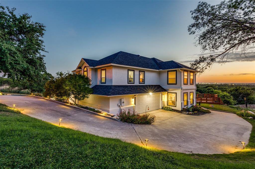 1824 Inspiration Lane, River Oaks, TX 76114