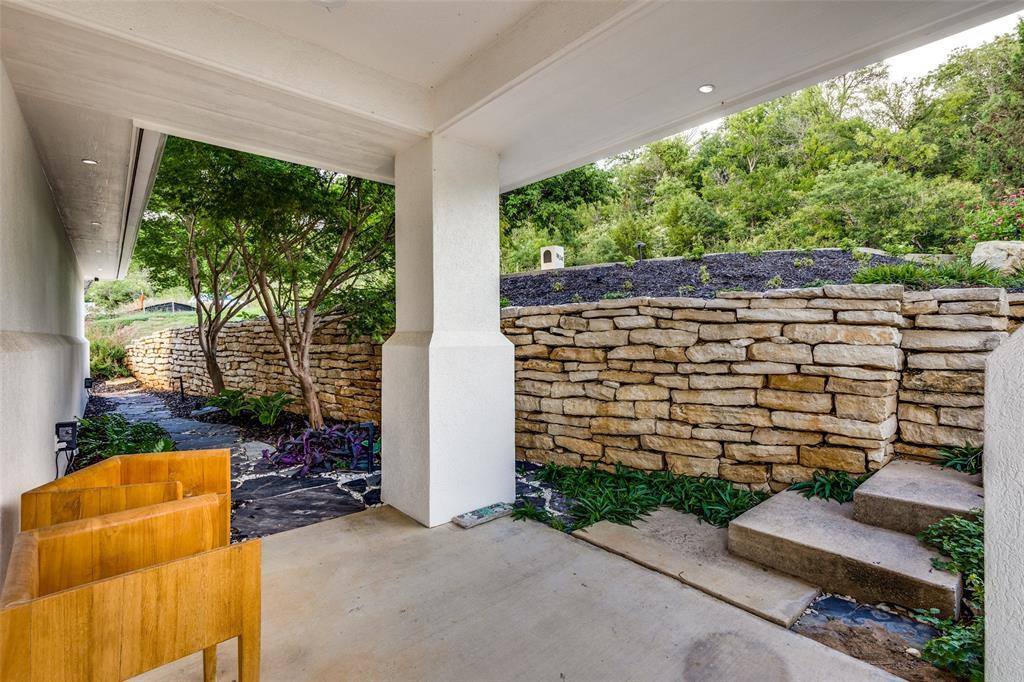 1824 Inspiration Lane, River Oaks, TX 76114