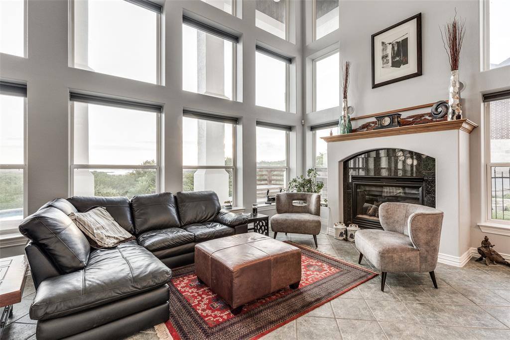 1824 Inspiration Lane, River Oaks, TX 76114