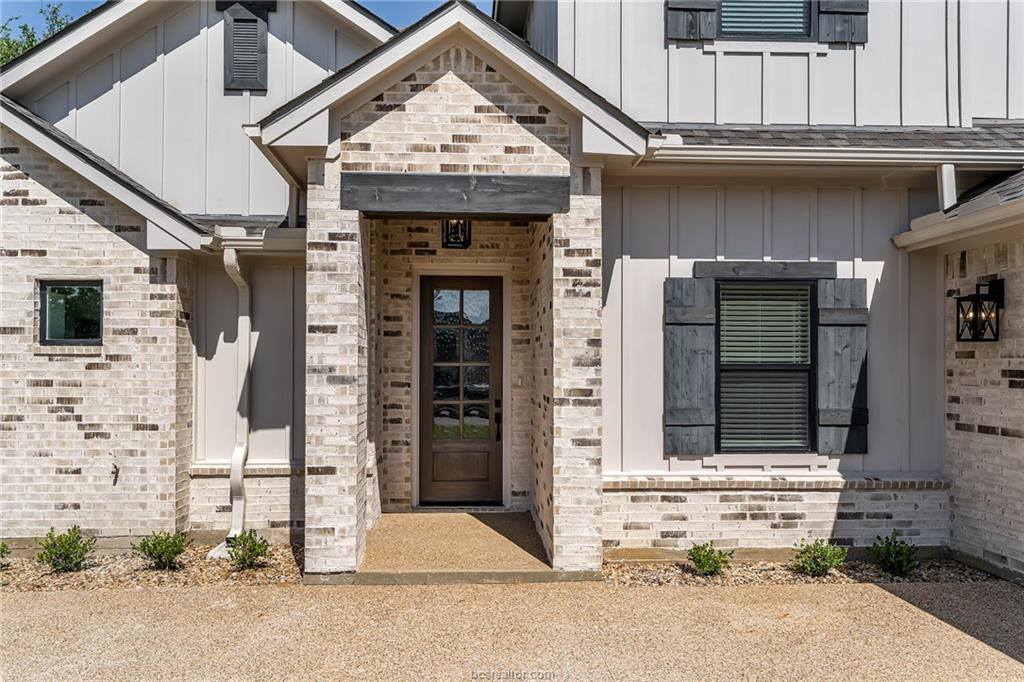 3337 Stoneleigh Road, Bryan, TX 77808