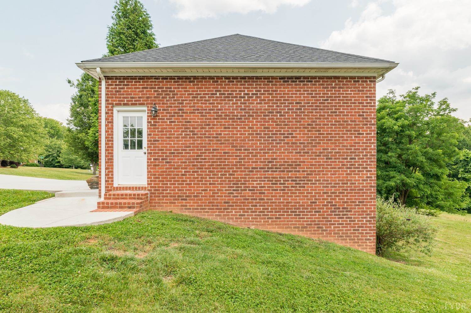 535 Lady Slipper Lane, Lynchburg, VA 24502