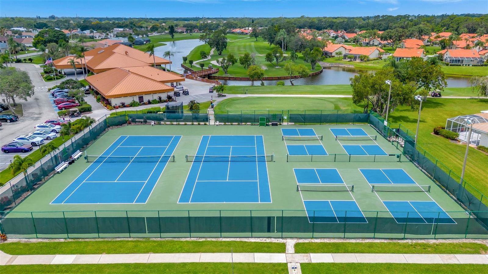 4930 Peridia Boulevard East, Bradenton, FL 34203