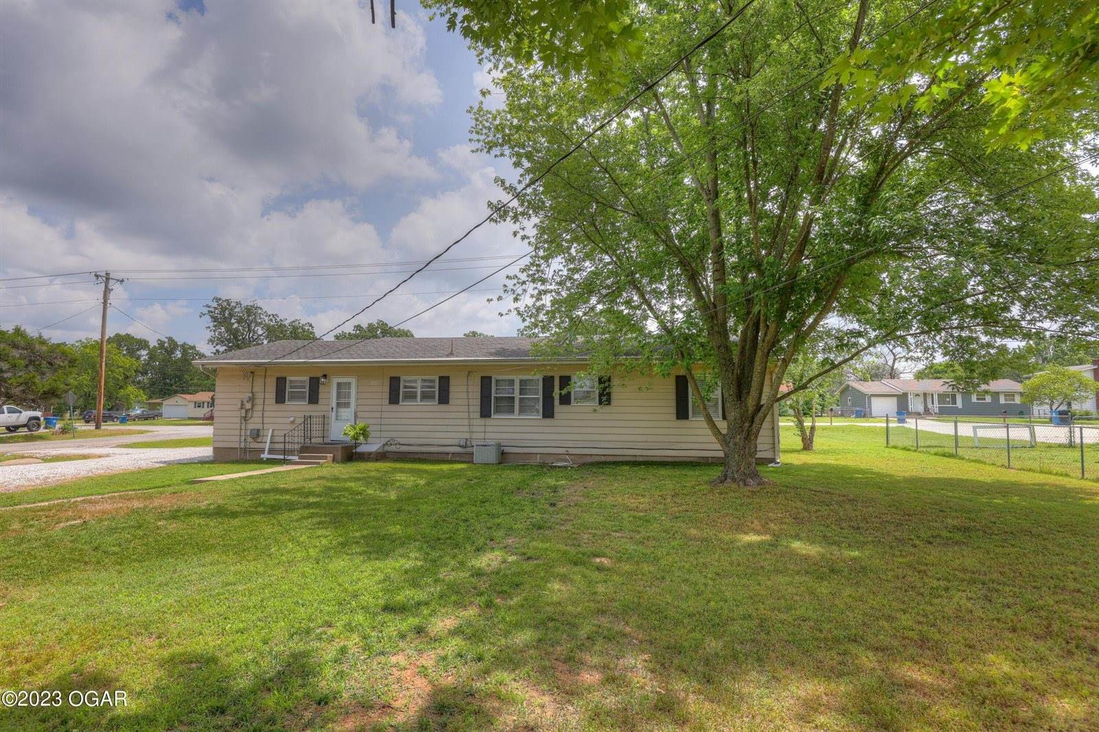 2008 North St Louis Avenue, Joplin, MO 64801