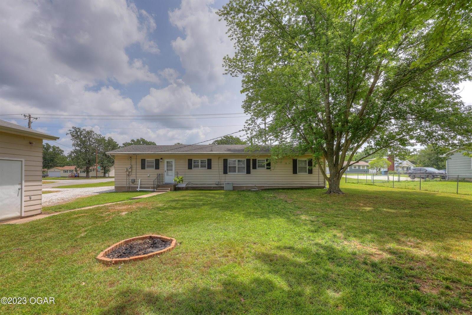 2008 North St Louis Avenue, Joplin, MO 64801