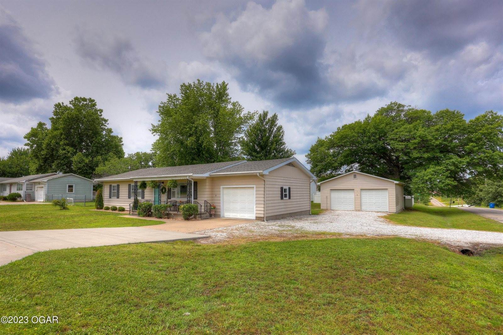 2008 North St Louis Avenue, Joplin, MO 64801