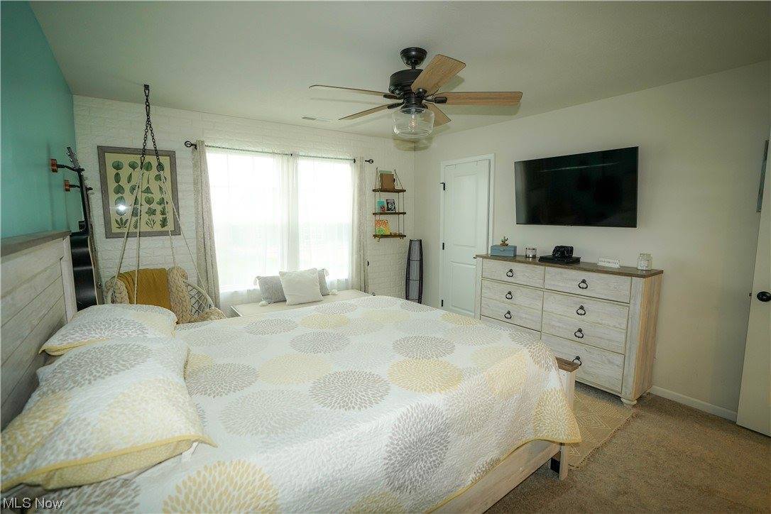 6633 Leestone Avenue NE, Canton, OH 44721