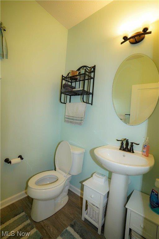 6633 Leestone Avenue NE, Canton, OH 44721