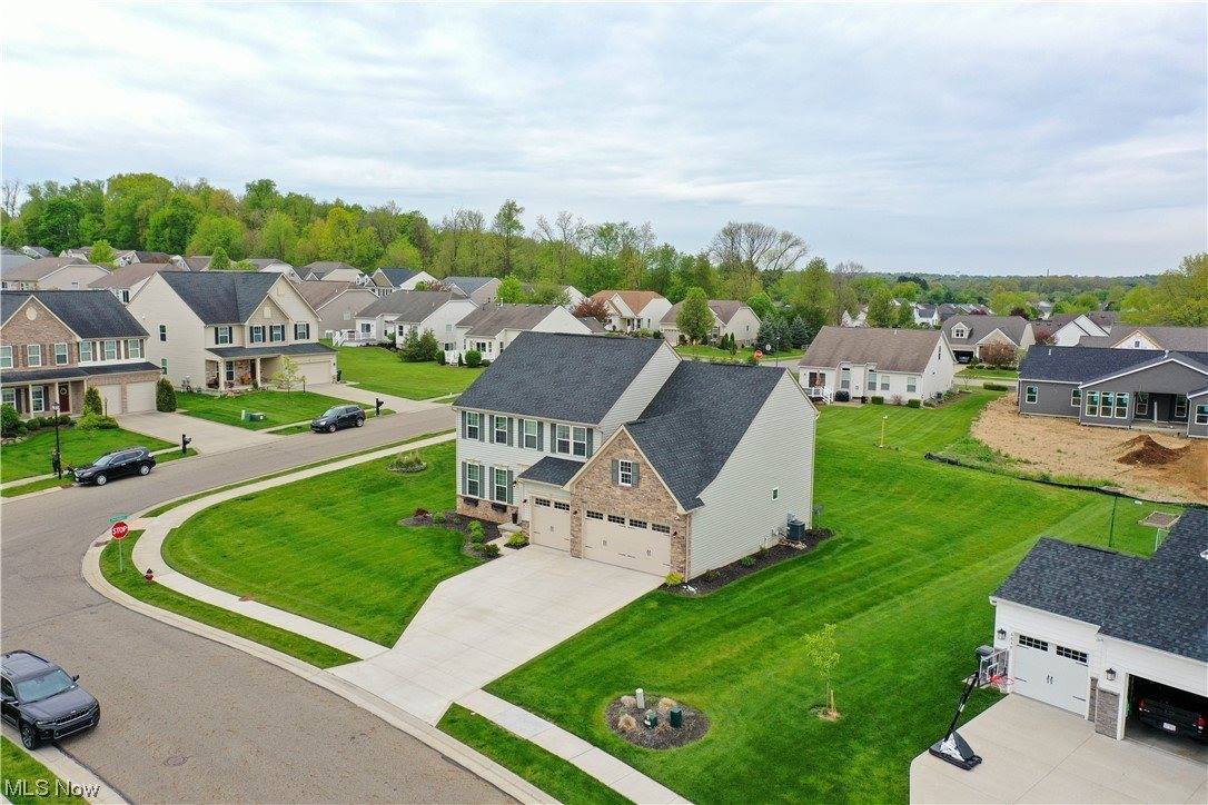 6633 Leestone Avenue NE, Canton, OH 44721