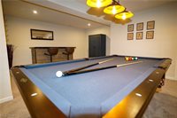 6633 Leestone Avenue NE, Canton, OH 44721