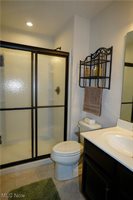 6633 Leestone Avenue NE, Canton, OH 44721