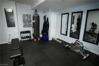 6633 Leestone Avenue NE, Canton, OH 44721