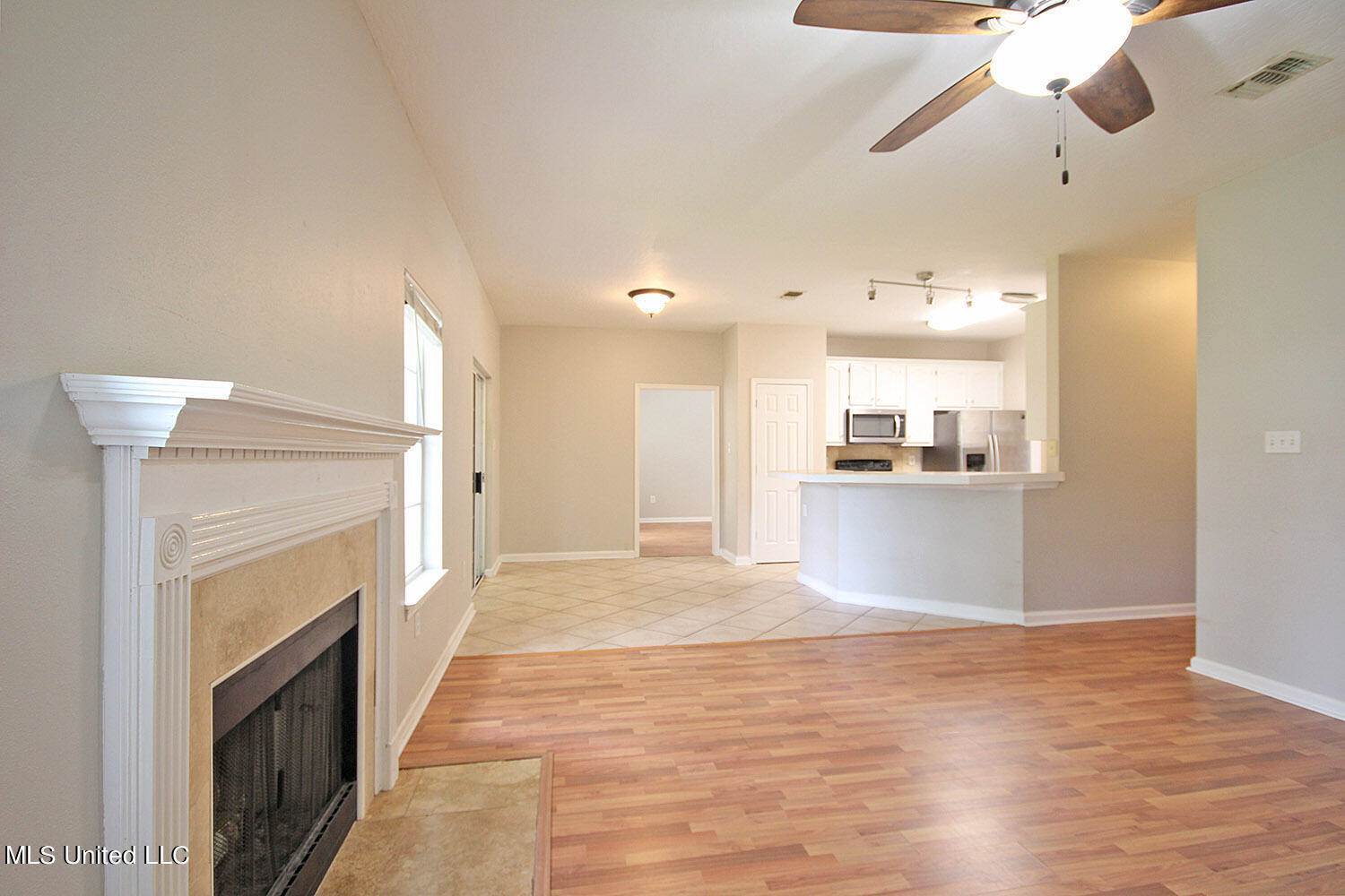 6507 Shoshonee Drive, Ocean Springs, MS 39564