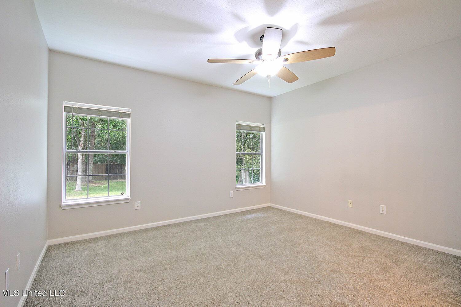 6507 Shoshonee Drive, Ocean Springs, MS 39564