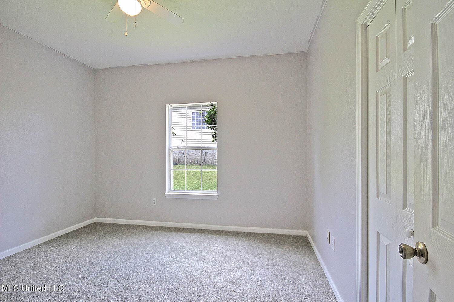 6507 Shoshonee Drive, Ocean Springs, MS 39564