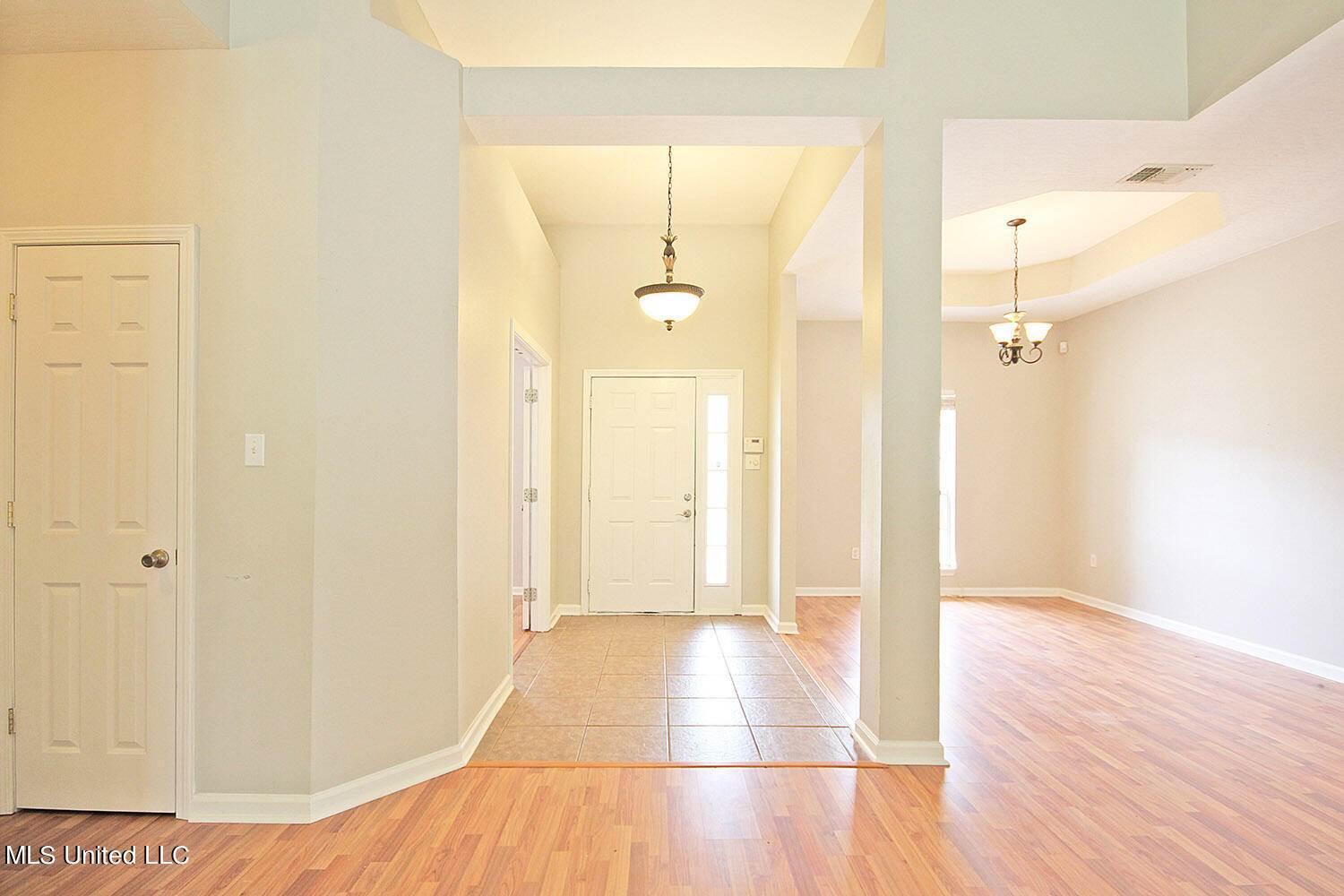 6507 Shoshonee Drive, Ocean Springs, MS 39564