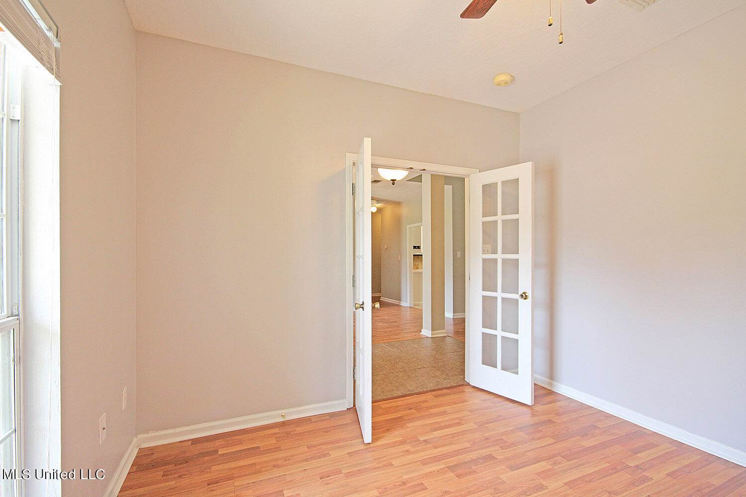 6507 Shoshonee Drive, Ocean Springs, MS 39564