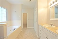 6507 Shoshonee Drive, Ocean Springs, MS 39564