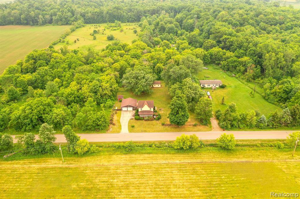 1190 East Cohoctah Road, Cohoctah Township, MI 48855