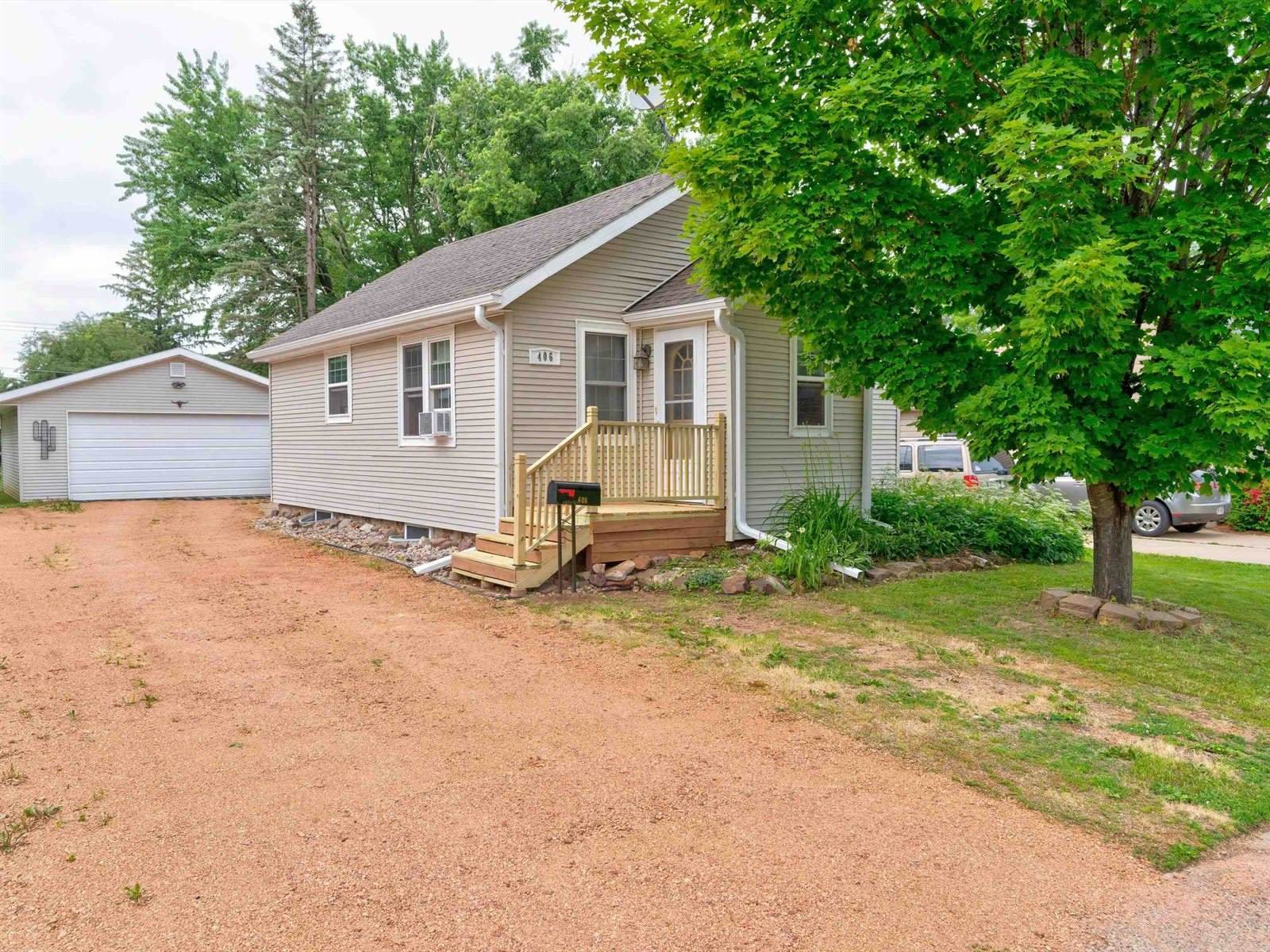 406 N Ash Avenue, Marshfield, WI 54449