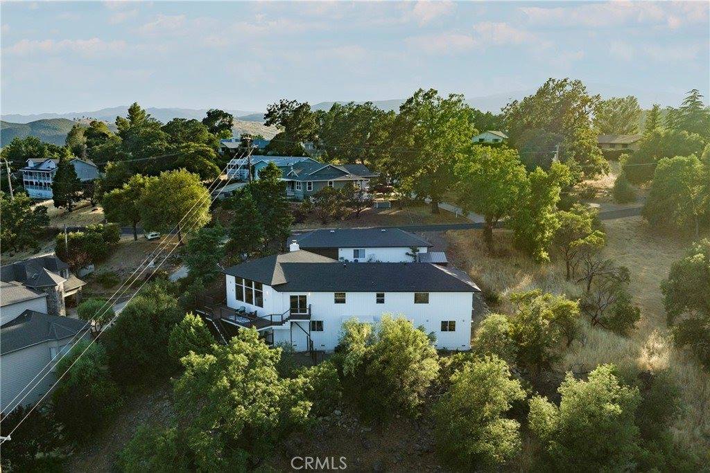 16975 Knollview Drive, Hidden Valley Lake, CA 95467