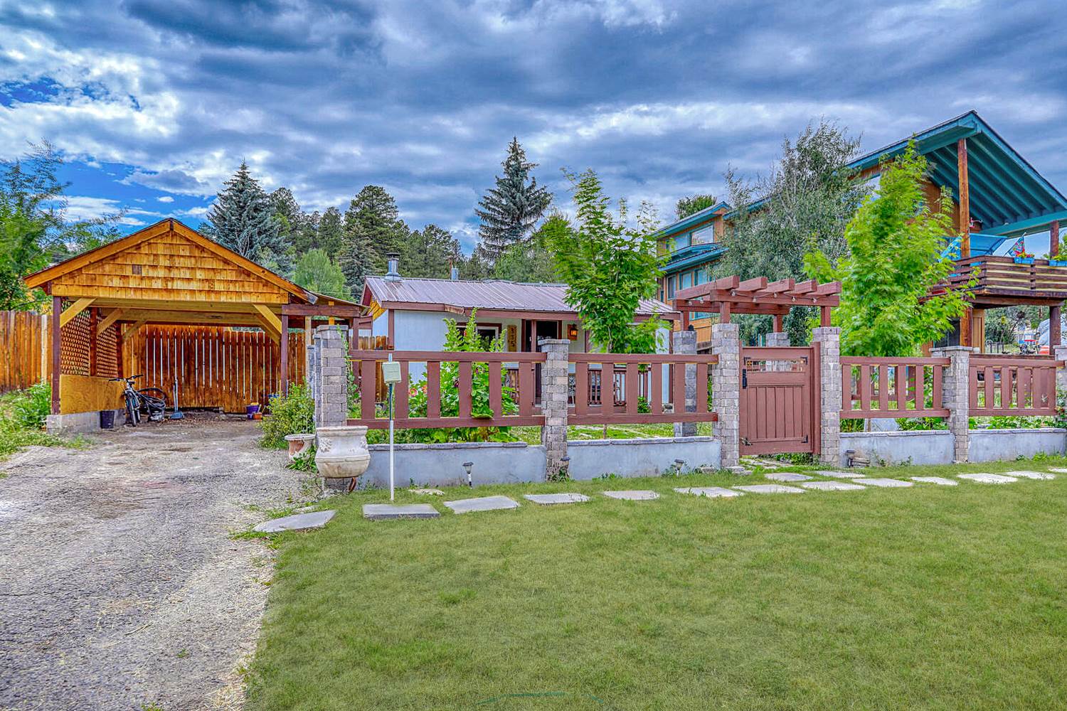 335 S 9th St, Pagosa Springs, CO 81147