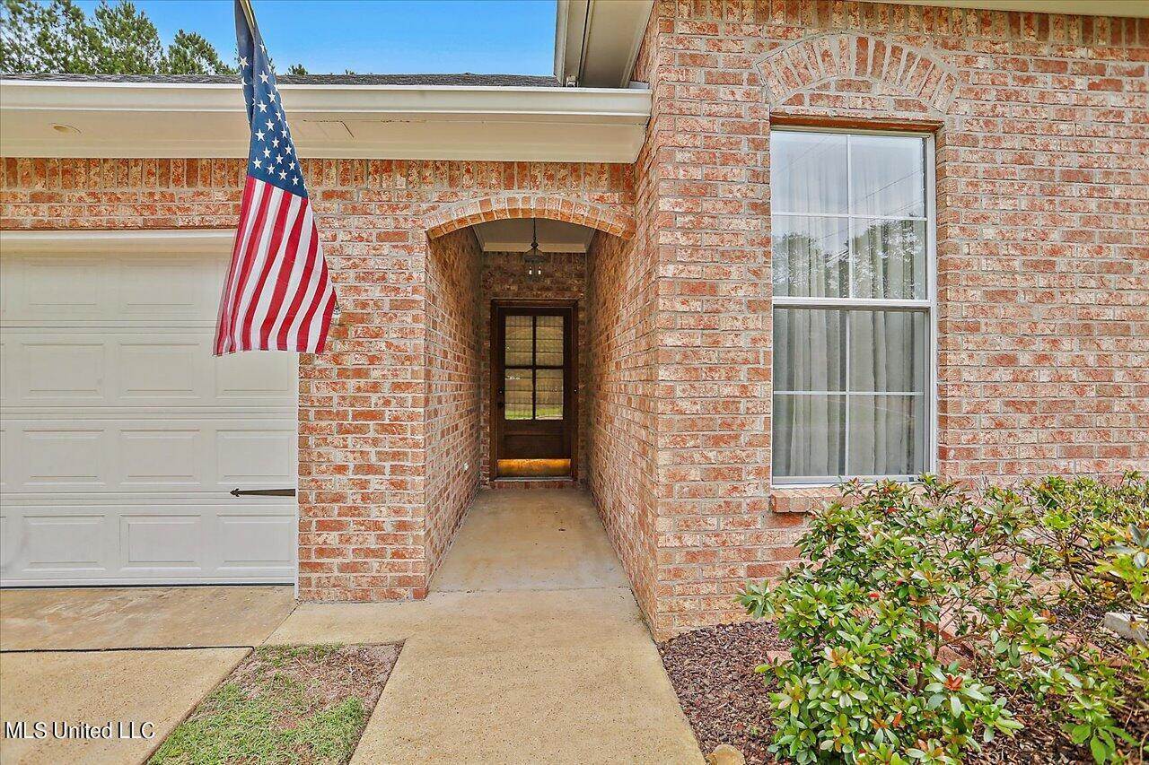 200 Stoneybrook Drive, Brandon, MS 39042