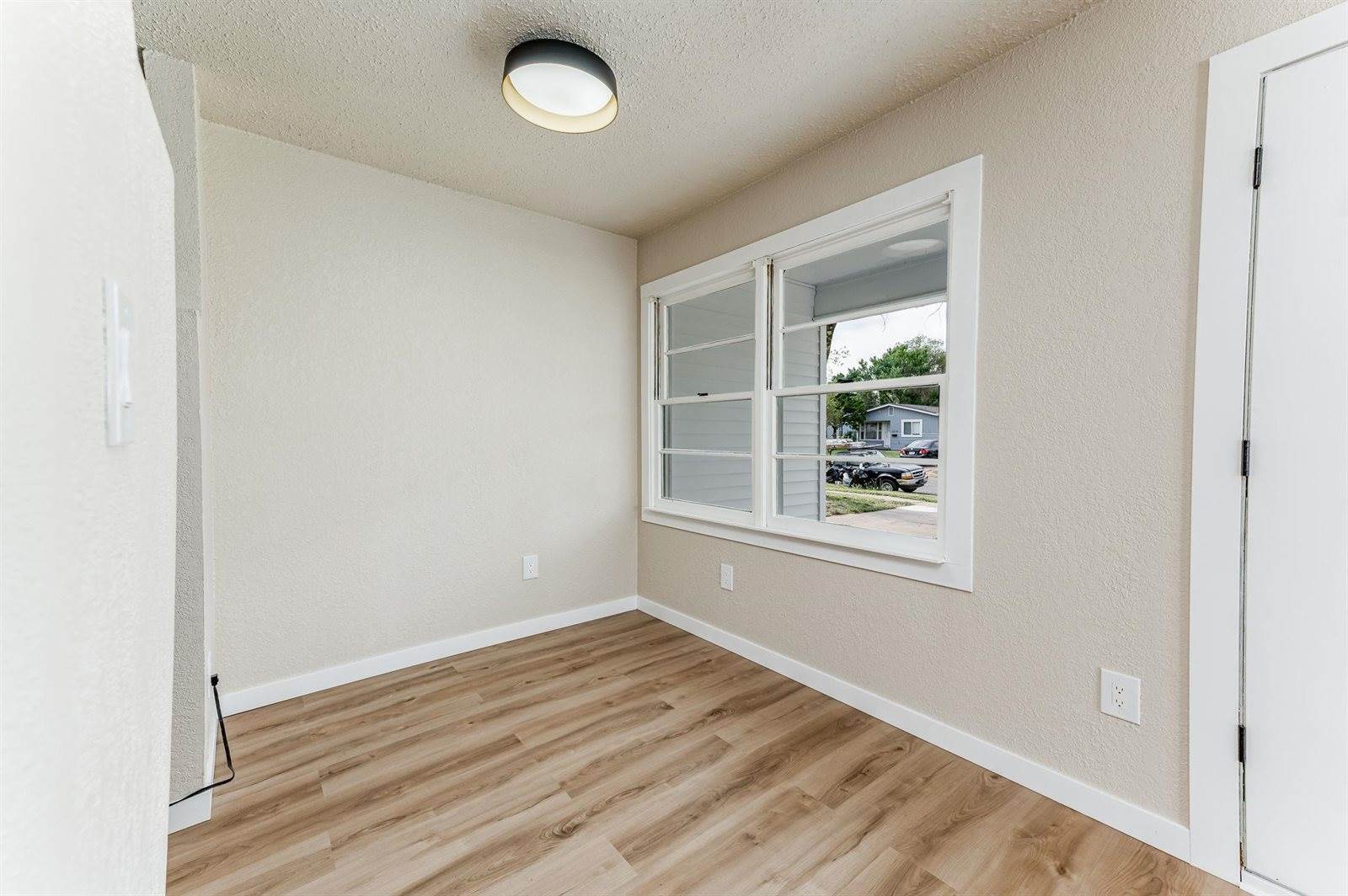 1709 W 30th St S, Wichita, KS 67217