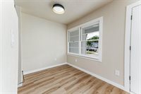 1709 W 30th St S, Wichita, KS 67217