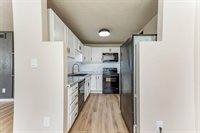 1709 W 30th St S, Wichita, KS 67217